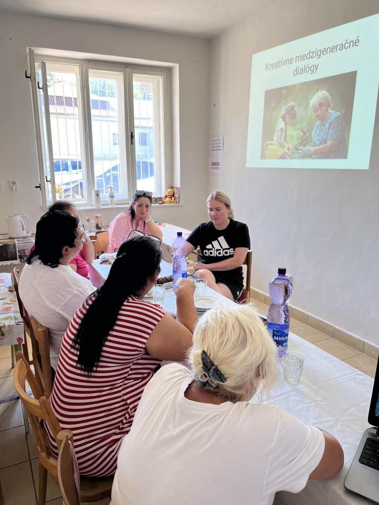 Posedenie so seniormi