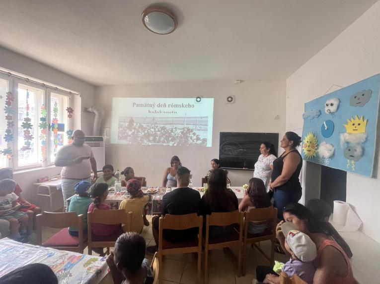 Prezentácia Rómsky holokaust